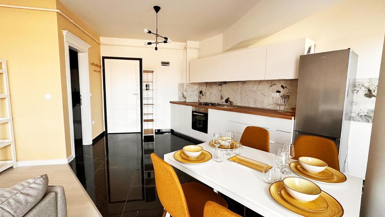 Cubrio Apartments Venetia Iasi Buitenkant foto